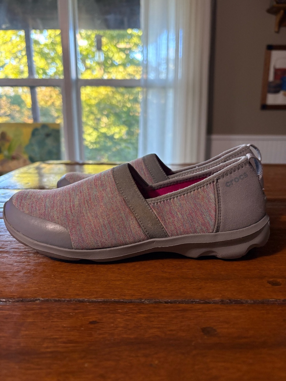CROCS Light Gray Knit Slip-On Moccasins with Pink Insole